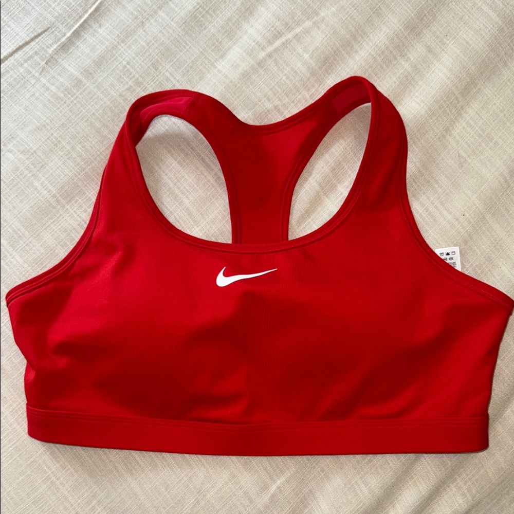 Nike Women's Swoosh Medium Support Padded Sports Bra